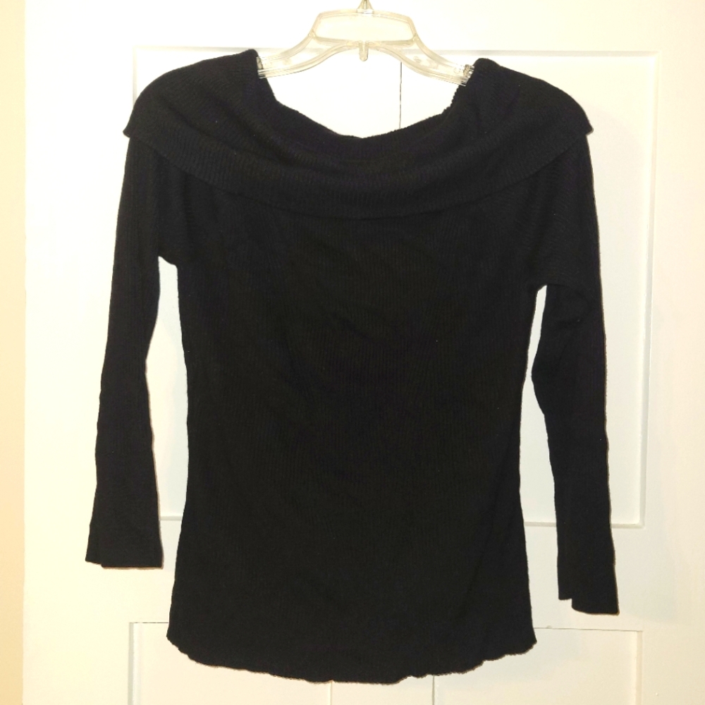 Torrid over the shoulder Sweater